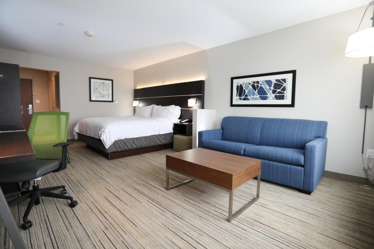 Express & - By Ihg Forney